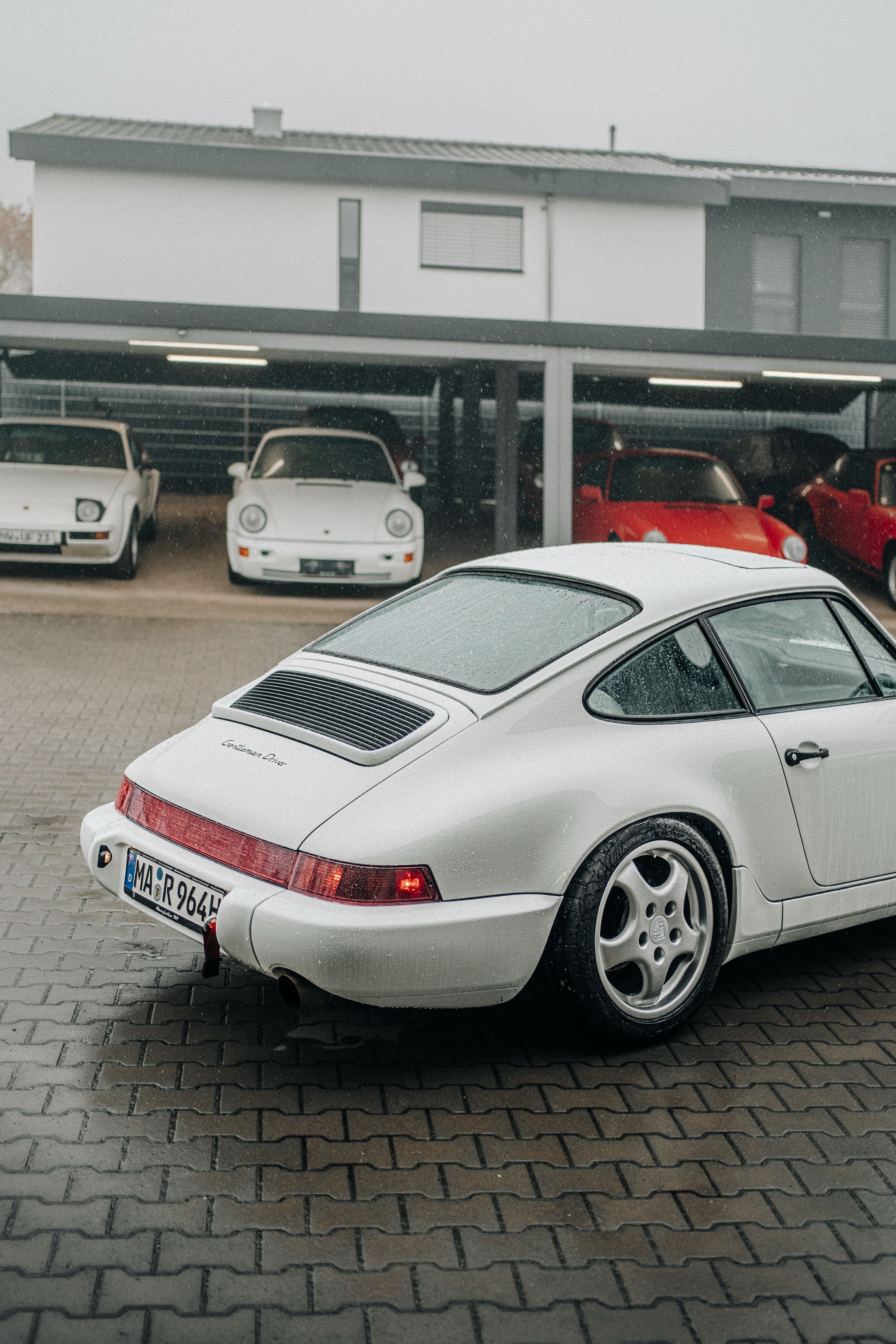 Gentleman Driver 964